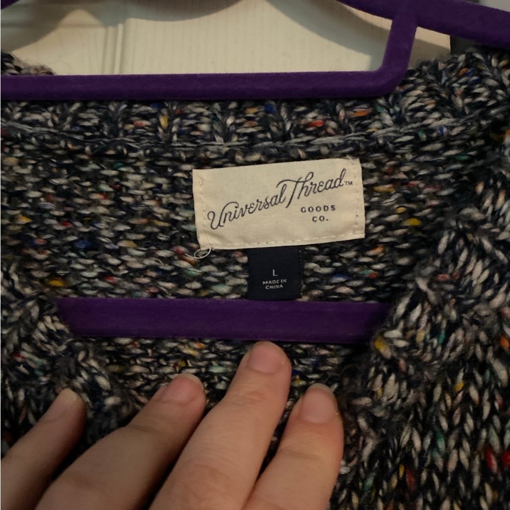 Universal Thread sweater - Picture 2 of 5